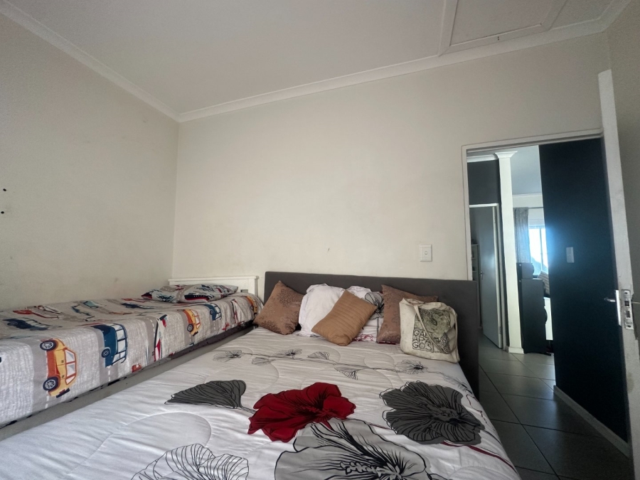 2 Bedroom Property for Sale in Parklands Western Cape